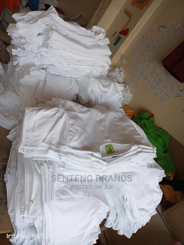 White Cotton Best Round Neck T-Shirts.