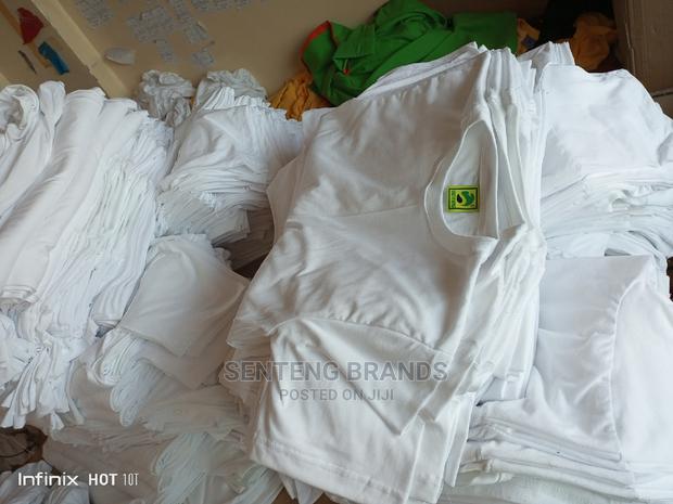 White Cotton Best Round Neck T-Shirts. - thumbnail 2