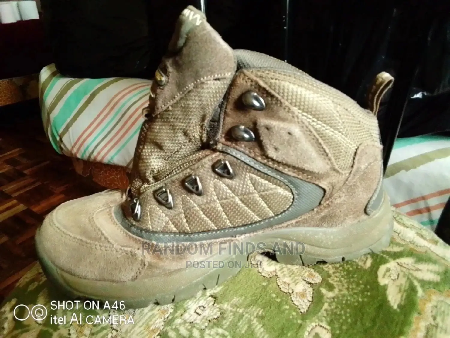 Hi-Tec Hiking Boots; Waterproof + Great Traction (Size 5)