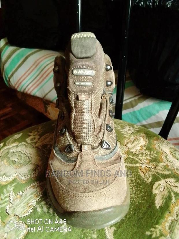 Hi-Tec Hiking Boots; Waterproof + Great Traction (Size 5) - thumbnail 4