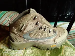 Hi-Tec Hiking Boots; Waterproof + Great Traction (Size 5)