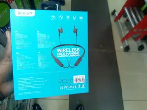 A 16 Celebrat Bluetooth Earphones