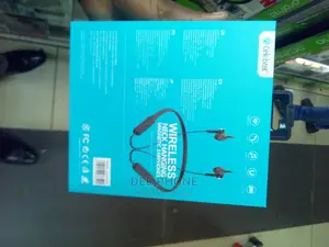 A 16 Celebrat Bluetooth Earphones