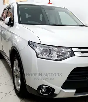Mitsubishi Outlander 2016 White