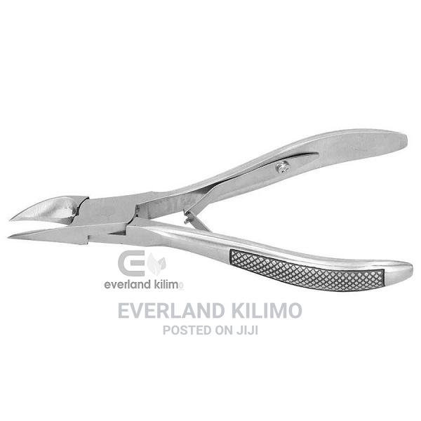 New Pig Teeth Clipper - main view