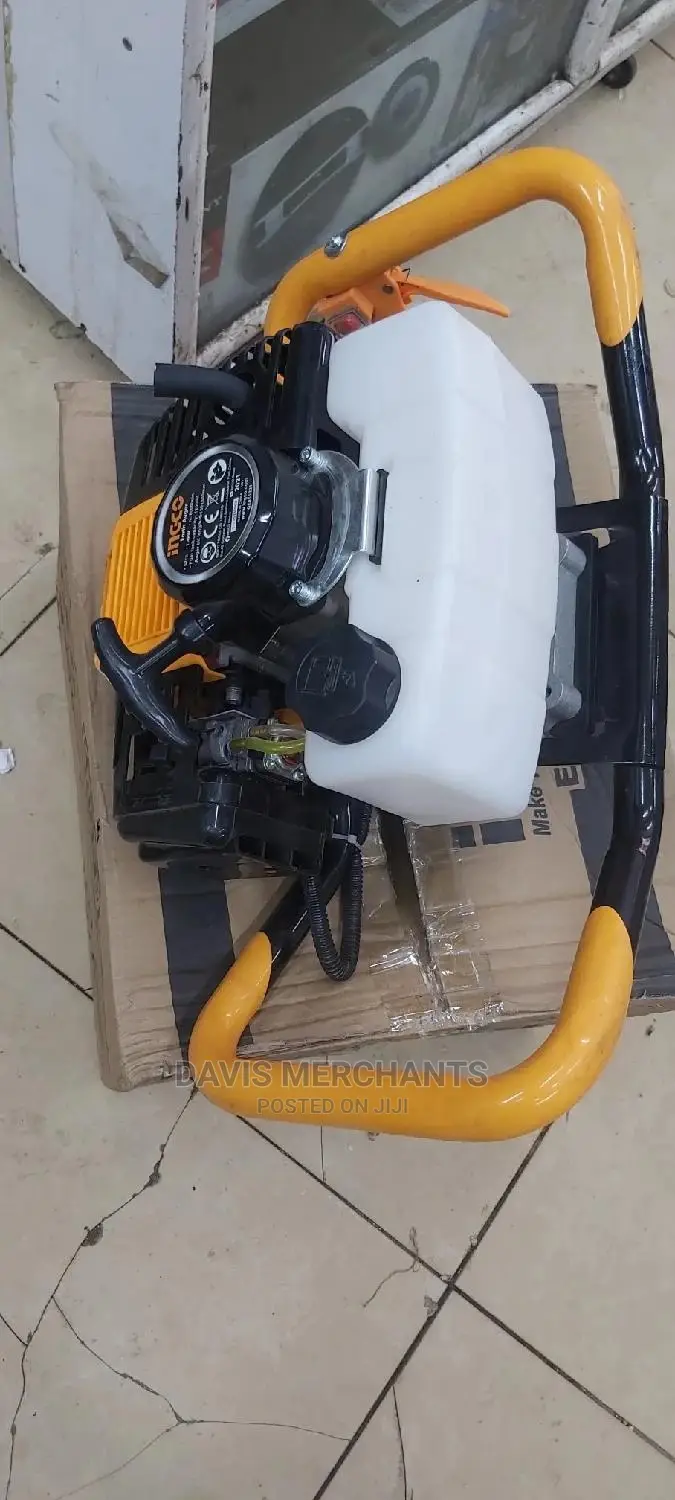 Ingco Earth Auger Machine