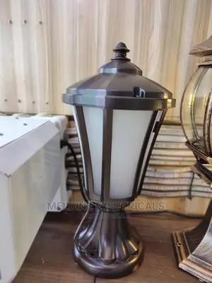 Classic Gate Light