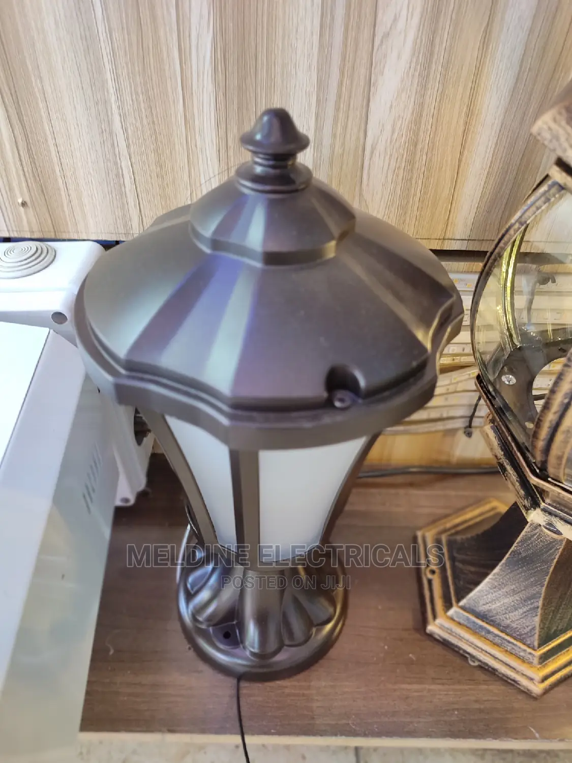 Classic Gate Light