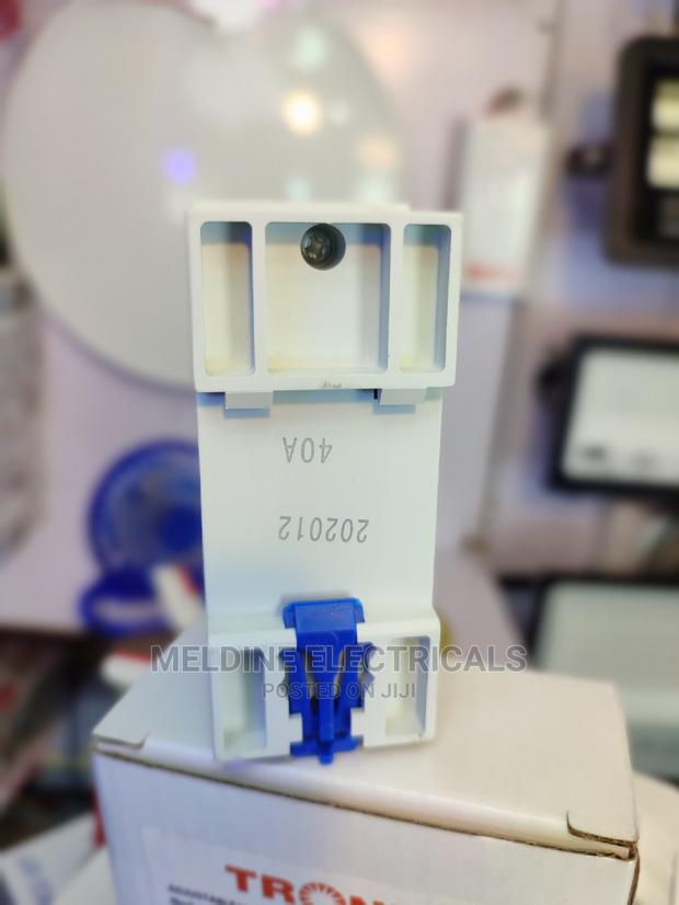 Adjustable Voltage Protector - thumbnail 3