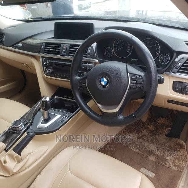 BMW 320i 2014 SV Premium Gray - thumbnail 6