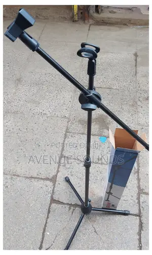 Tripod Metalic Mirophone Stand