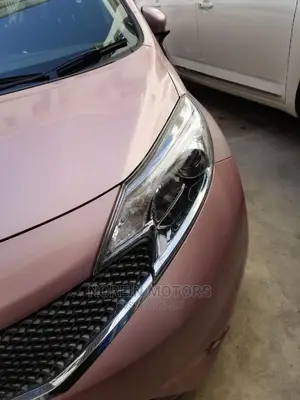 Nissan Note 2015 Pink