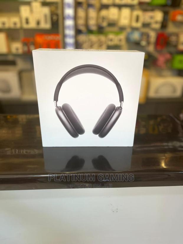 Airpods Max - main view