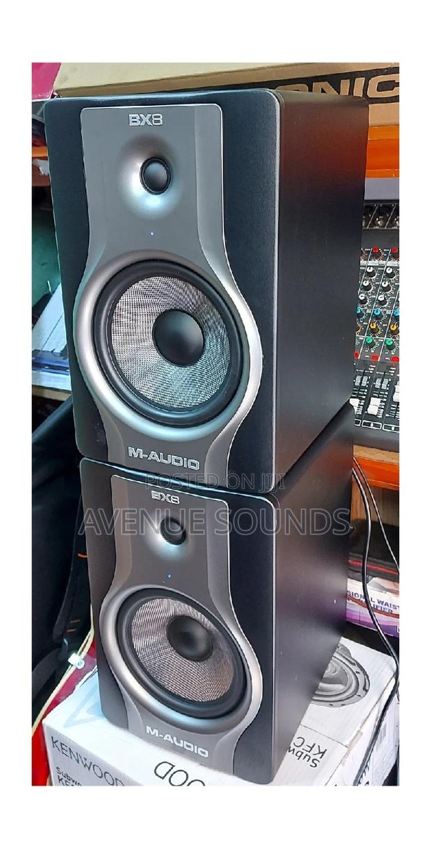 M-audio Bx8 Carbon - main view