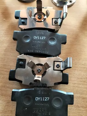 Honda Stepwagon RK1-CRV RM1,RE4 to Rear Brakepads