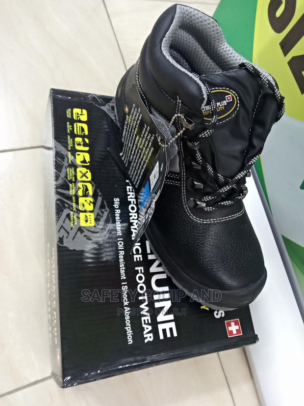 Safety Boots/Top Quality Ultimate Plus Industrial Boots - main view