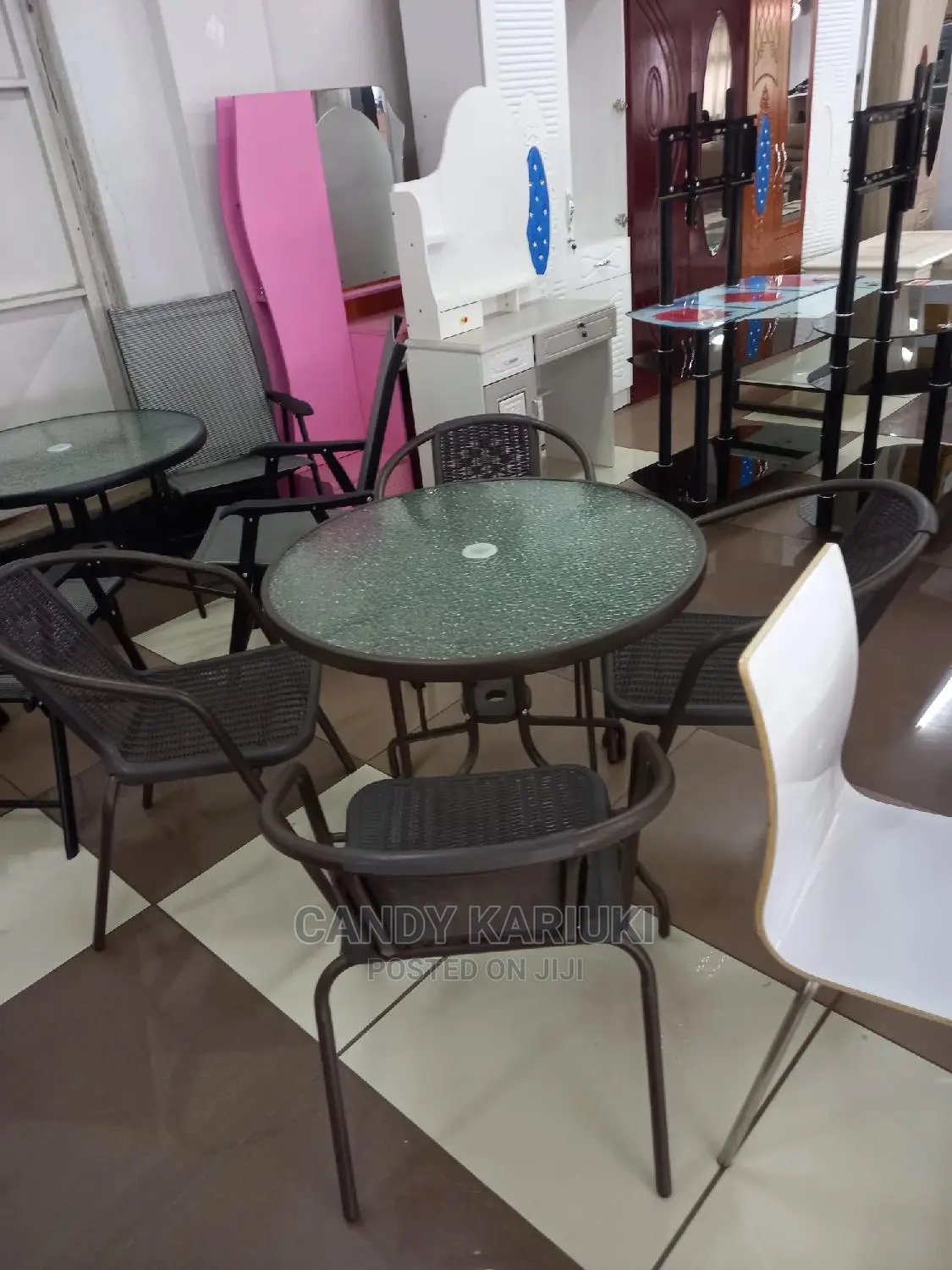 Spacious 4 Seater Outdoor Set