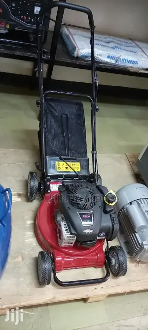 16" Garden Lawn Mower (Briggs and Stratton)