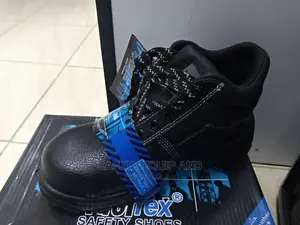 Genuine Leather Vaultex Safety Boots