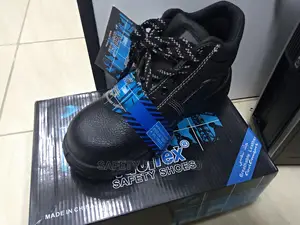 Vaultex Industrial Boots Available-Made of PU Sole and Leath