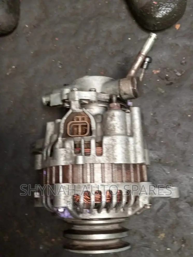 Alternator L200 (4D56 ) Diesel