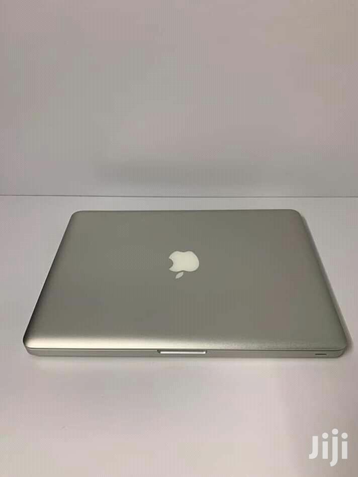 Apple Macbook Pro 500GB HDD Core i5 4GB Ram