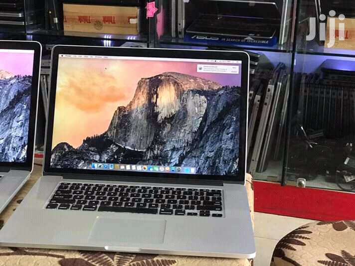 Apple Macbook Pro 500GB HDD Core i5 4GB Ram