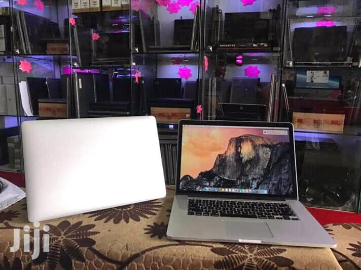Apple Macbook Pro 500GB HDD Core i5 4GB Ram