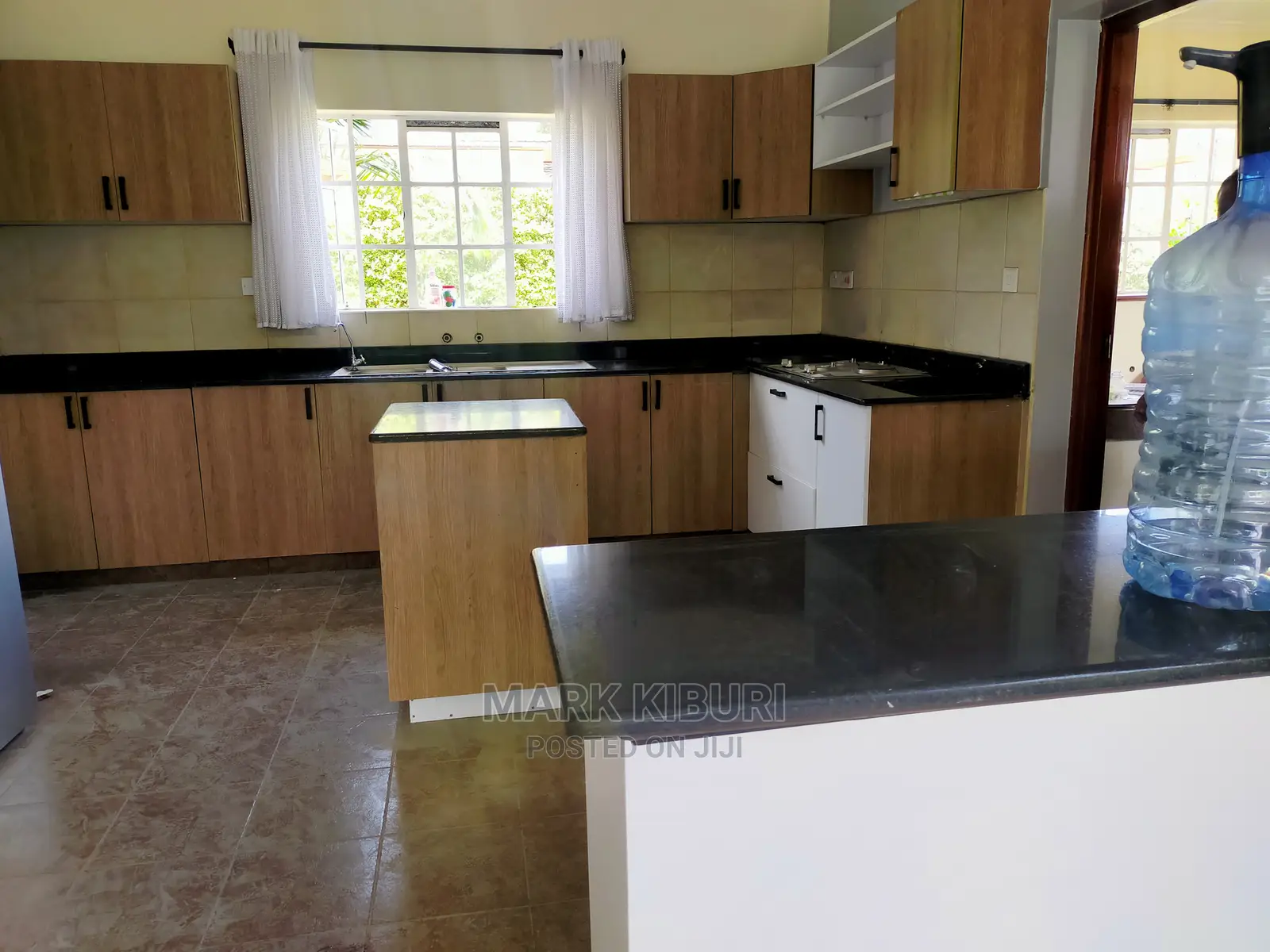 Granite.Countertop.Black