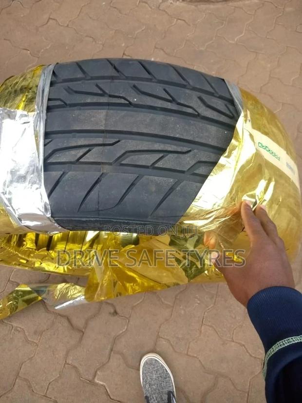 255/55 R19 Yeada Tyre Made in China