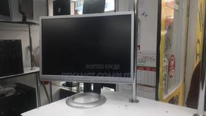 Philips 22" TFT - main view