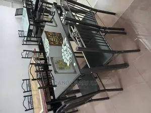 Durable 6 Seater Dining Table Set