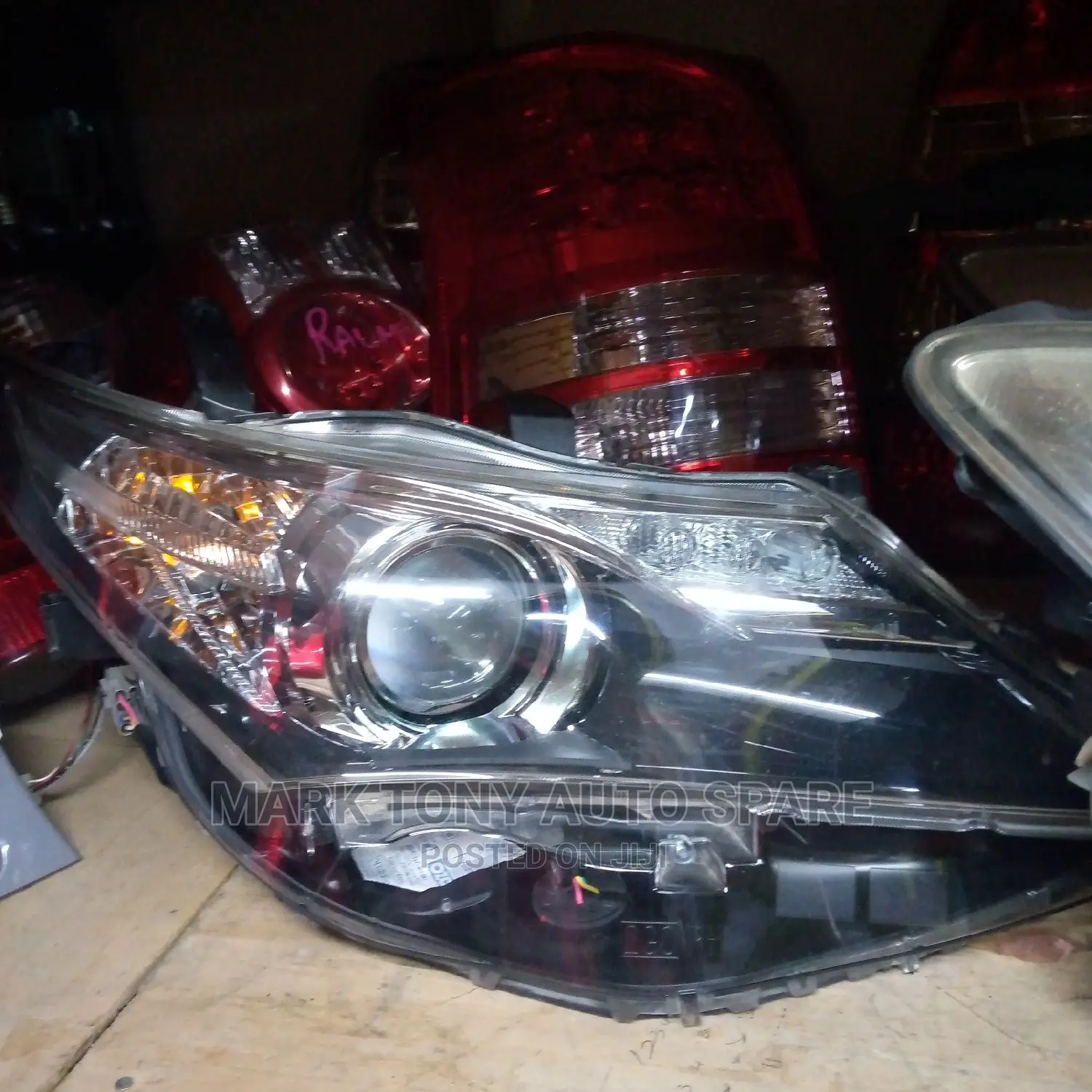 Auris 2014 Headlight Non Zenon