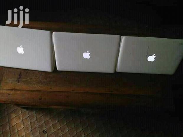 Selling This Apple Macbook 4 Unibody Core2duo - thumbnail 4