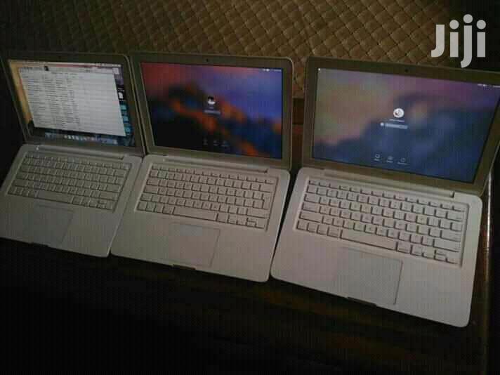 Selling This Apple Macbook 4 Unibody Core2duo