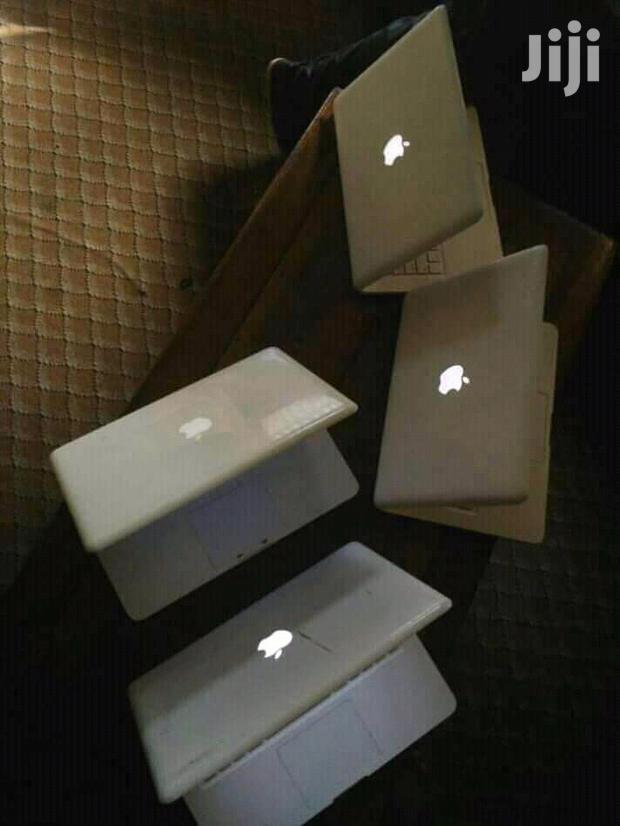 Selling This Apple Macbook 4 Unibody Core2duo - thumbnail 3