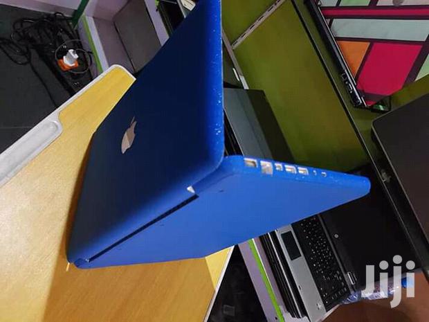 Adorable Apple Macbook 4 Unibody Core2duo - thumbnail 3