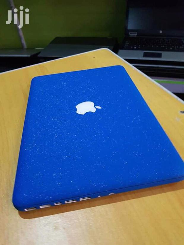 Adorable Apple Macbook 4 Unibody Core2duo - main view