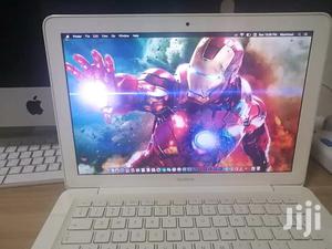 Apple Macbook4 Unibody 250 Gb Hdd Core2duo 4 Gb Ram Laptop