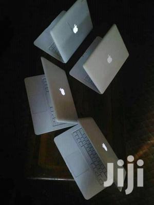 Apple Macbook4 Unibody 250 Gb Hdd Core2duo 4 Gb Ram Laptop