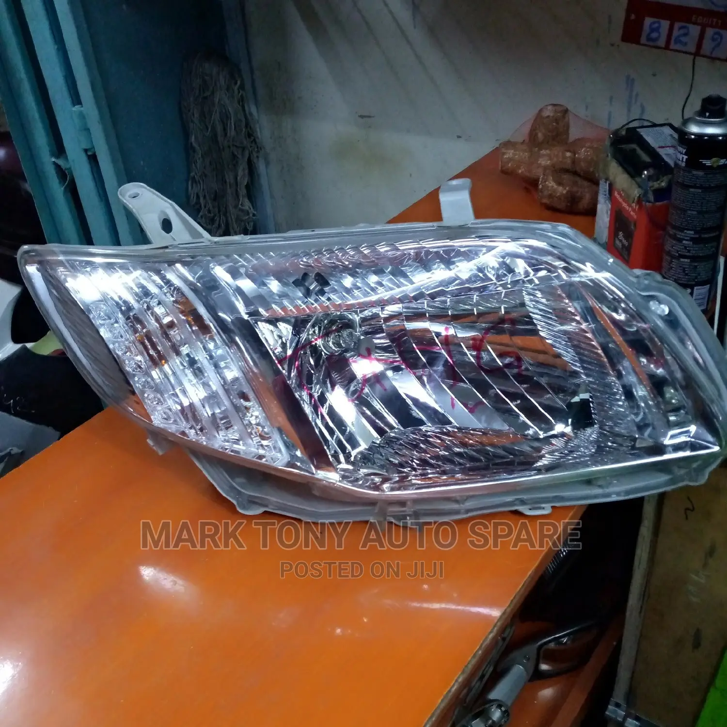 Axio Headlight