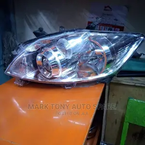 Auris Headlight Non Zenon 2010