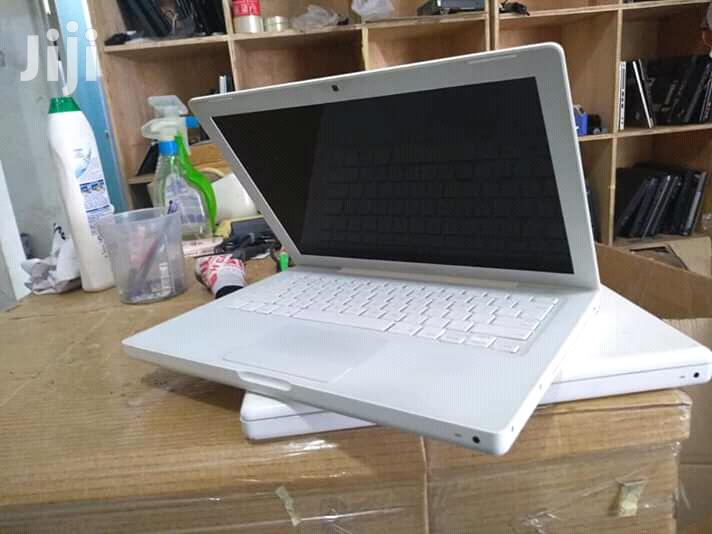 Apple Macbook 4 Unibody 250 Gb Hdd Core2duo 4 Gb Ram Laptop