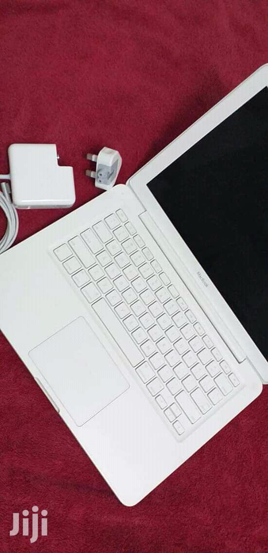 Apple Macbook 4 Unibody 250 Gb Hdd Core2duo 4 Gb Ram Laptop - thumbnail 3