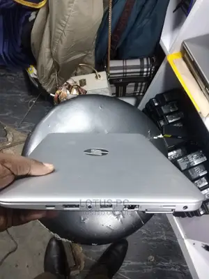 Laptop HP EliteBook 820 G4 4GB Intel Core I5 HDD 500GB