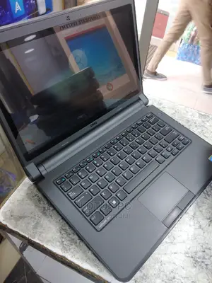 Laptop Dell Vostro 3350 4GB Intel Core I5 HDD 500GB
