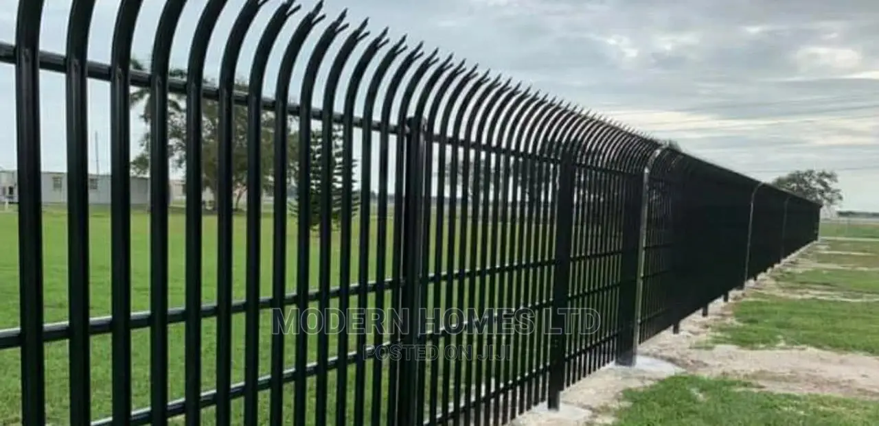 Impasse Palisade Fence
