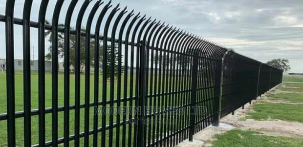 Impasse Palisade Fence