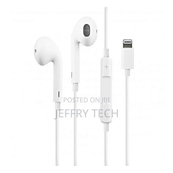 Earpod With Lightening Connector - thumbnail 2
