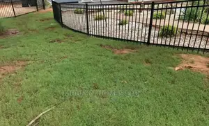 Modern Homes Montage Fence With Warranty Against Rust